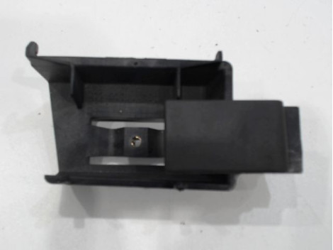POIGNEE INTERIEURE PORTE AVANT DROIT RENAULT 5 (SUPER 5)