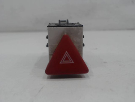 BOUTON DE WARNING VOLKSWAGEN PASSAT 2005