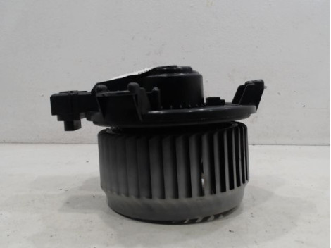 MOTEUR VENTILATEUR CHAUFFAGE TOYOTA YARIS