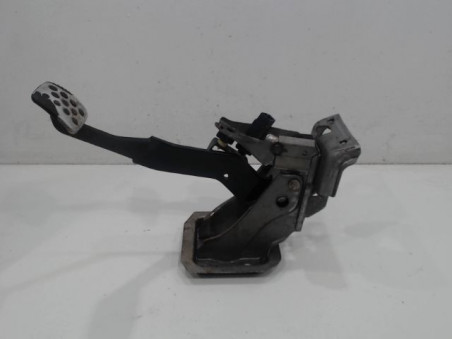 PEDALE DE FREIN NISSAN X-TRAIL 2004