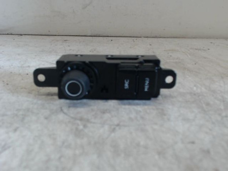 COMMANDE AUTORADIO PEUGEOT 208 2014