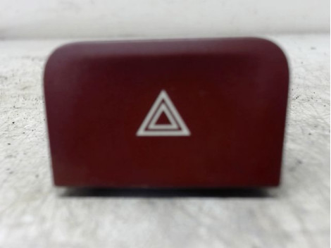 BOUTON DE WARNING CITROEN C4