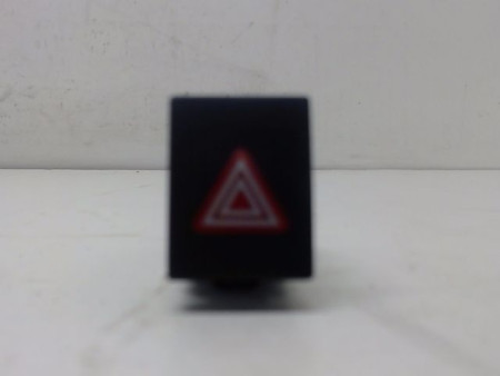 BOUTON DE WARNING VOLKSWAGEN POLO 2009