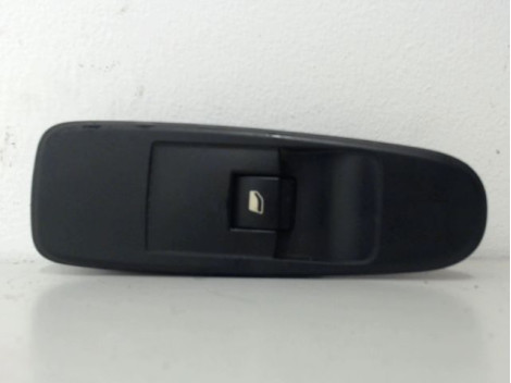 COMMANDE LEVE-GLACE PORTE AVD CITROEN C4