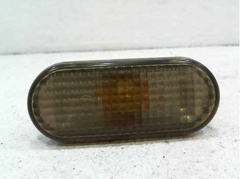 REPETITEUR AILE DROIT VOLKSWAGEN POLO