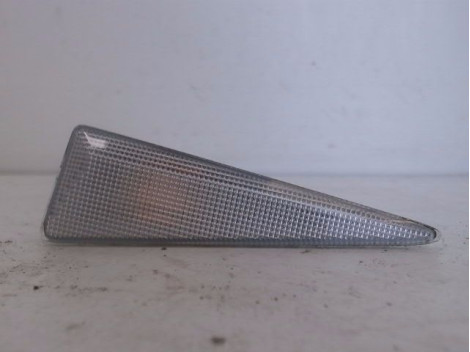 REPETITEUR AILE DROIT RENAULT SCENIC II PH2 2006-
