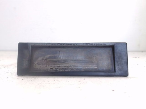 ECLAIREUR PLAQUE DE POLICE DROIT B.M.W. SERIE 1
