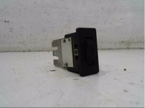 INTERIEUR COMMANDE PHARES PEUGEOT 205