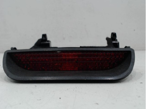 FEUX STOP SUPPLEMENTAIRE DACIA SANDERO