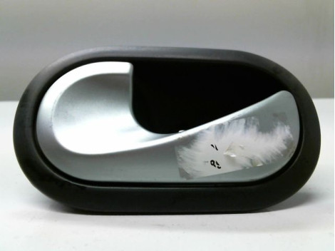 POIGNEE INTERIEURE PORTE ARRIERE GAUCHE RENAULT CLIO III 2005-