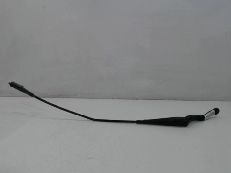 BRAS ESSUIE-GLACE AVANT DROIT OPEL CORSA