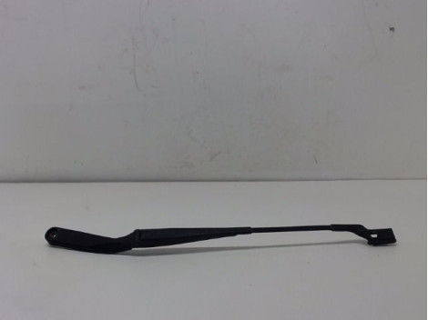 BRAS ESSUIE-GLACE AVANT DROIT VOLKSWAGEN POLO 2005-