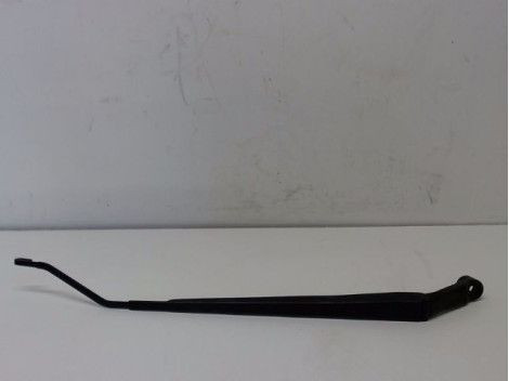 BRAS ESSUIE-GLACE AVANT DROIT TOYOTA COROLLA VERSO 2007-