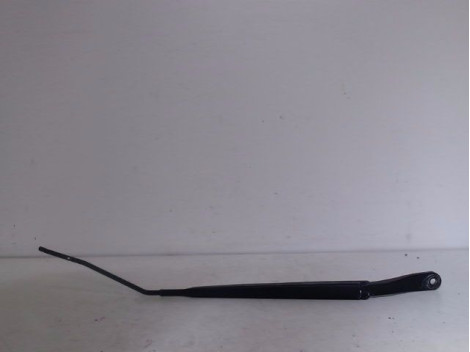 BRAS ESSUIE-GLACE AVANT DROIT RENAULT MEGANE III ESTATE 09-