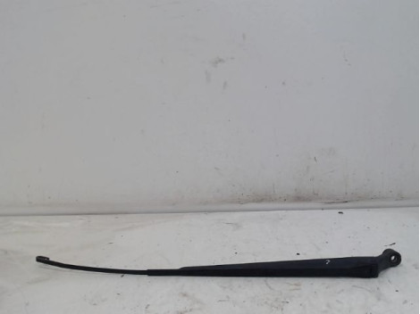 BRAS ESSUIE-GLACE AVANT DROIT TOYOTA YARIS