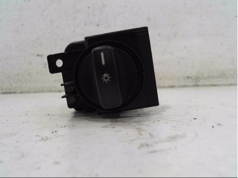 INTERIEUR COMMANDE PHARES MERCEDES CLASSE B 05-08