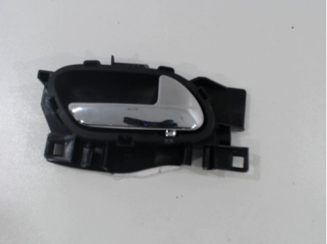 POIGNEE INTERIEURE PORTE AVANT DROIT PEUGEOT 5008