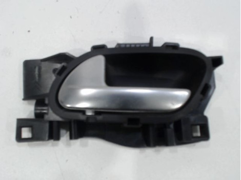 POIGNEE INTERIEURE PORTE AVANT GAUCHE PEUGEOT 208