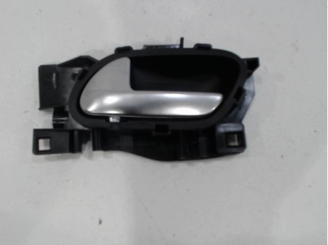 POIGNEE INTERIEURE PORTE AVANT GAUCHE PEUGEOT 208