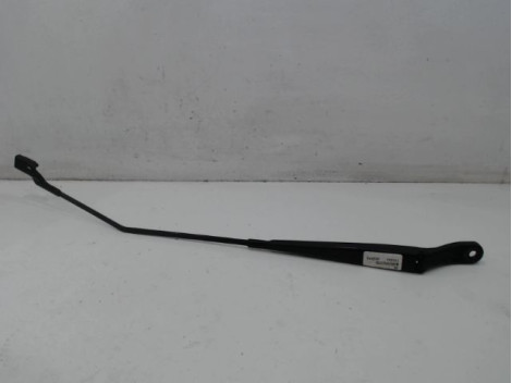 BRAS ESSUIE-GLACE AVANT DROIT PEUGEOT 208