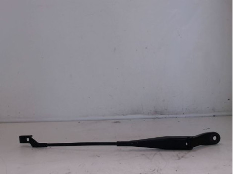 BRAS ESSUIE-GLACE AVANT GAUCHE PEUGEOT 208