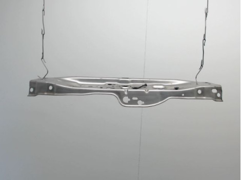 TRAVERSE SUPERIEURE ARMATURE AVANT OPEL ASTRA