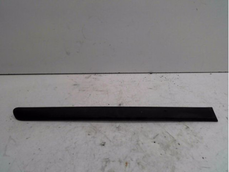 PROTECTION PORTE ARRIERE DROIT B.M.W. SERIE 3