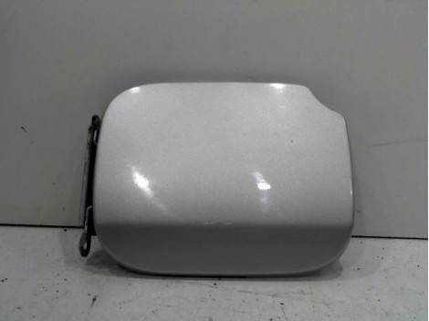 VOLET DE TRAPPE CARBURANT DACIA SANDERO