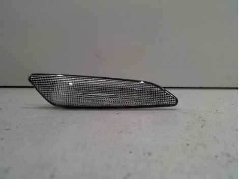 REPETITEUR AILE GAUCHE FIAT TIPO