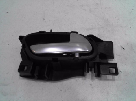 POIGNEE INTERIEURE PORTE AVANT DROIT PEUGEOT 208
