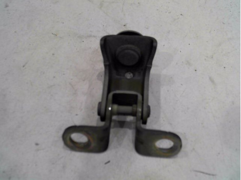 CHARNIERE GAUCHE HAYON PEUGEOT 208