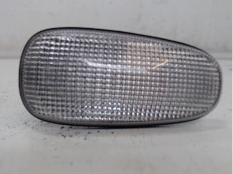 REPETITEUR AILE DROIT OPEL ASTRA