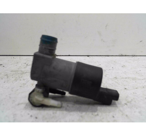 POMPE LAVE-GLACE AVANT DACIA DUSTER