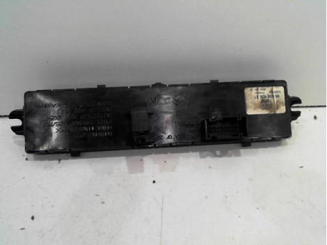 BOUTON DE WARNING PEUGEOT 5008