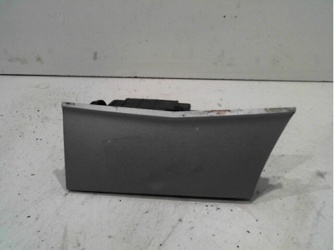 CENDRIER  OPEL ASTRA 2004-