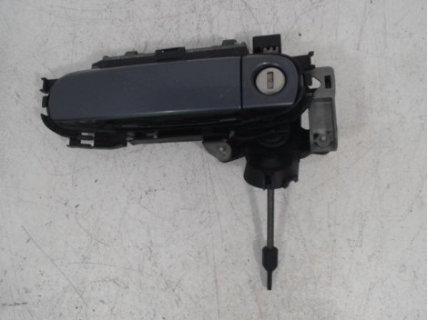 POIGNEE EXTERIEURE PORTE AVANT GAUCHE AUDI A4 AVANT 04-08