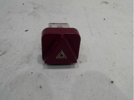 BOUTON DE WARNING PEUGEOT 1007