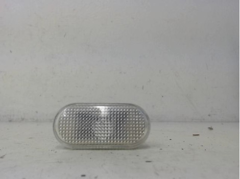 REPETITEUR AILE GAUCHE NISSAN MICRA