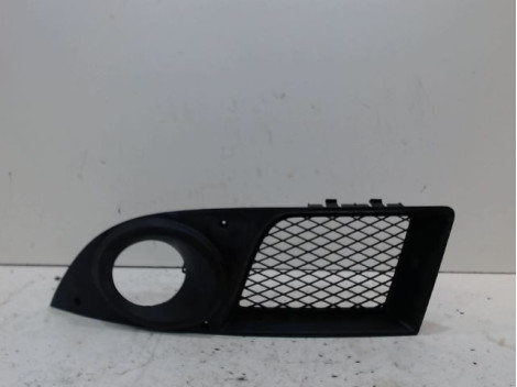 GRILLE GAUCHE PARE-CHOC AVANT FIAT DOBLO