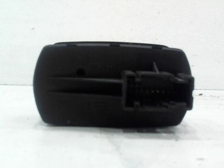 COMMANDE LEVE-GLACE PORTE AVG OPEL CORSA