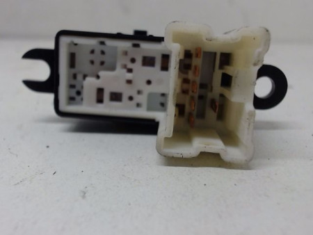 COMMANDE LEVE-GLACE PORTE AVD NISSAN MICRA 2003-2005