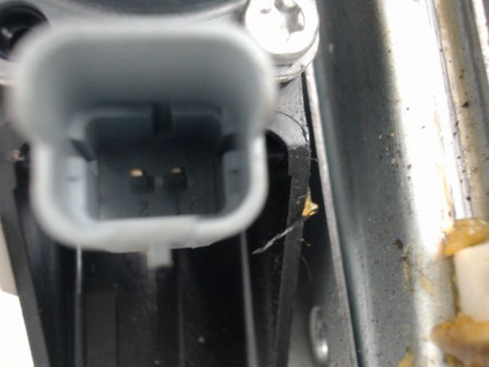 MECANISME+MOTEUR LEVE-GLACE AVANT DROIT PEUGEOT 208