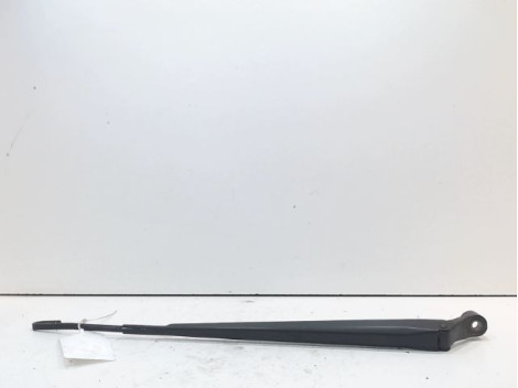 BRAS ESSUIE-GLACE AVANT GAUCHE TOYOTA YARIS