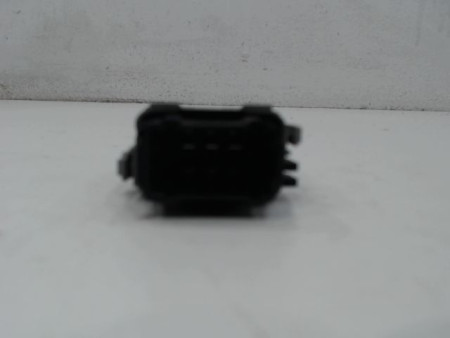 COMMANDE LEVE-GLACE PORTE ARD RENAULT CLIO