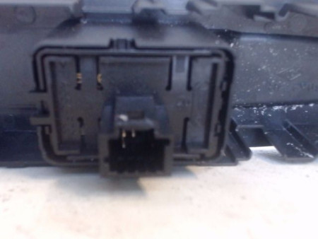 COMMANDE LEVE-GLACE PORTE ARG RENAULT SCENIC