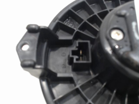 MOTEUR VENTILATEUR CHAUFFAGE TOYOTA YARIS