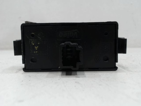 BOUTON DE WARNING RENAULT MEGANE