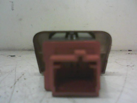 BOUTON DE WARNING CITROEN C4