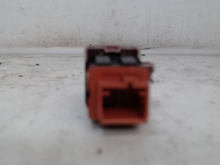 BOUTON DE WARNING CITROEN C4