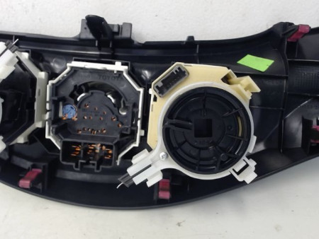 COMMANDE DE CHAUFFAGE TOYOTA YARIS